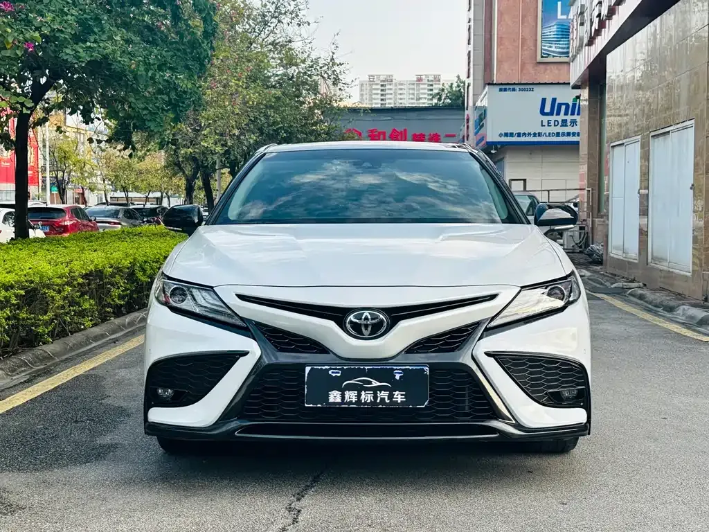 Toyota Camry 2022 из CN, фото 5