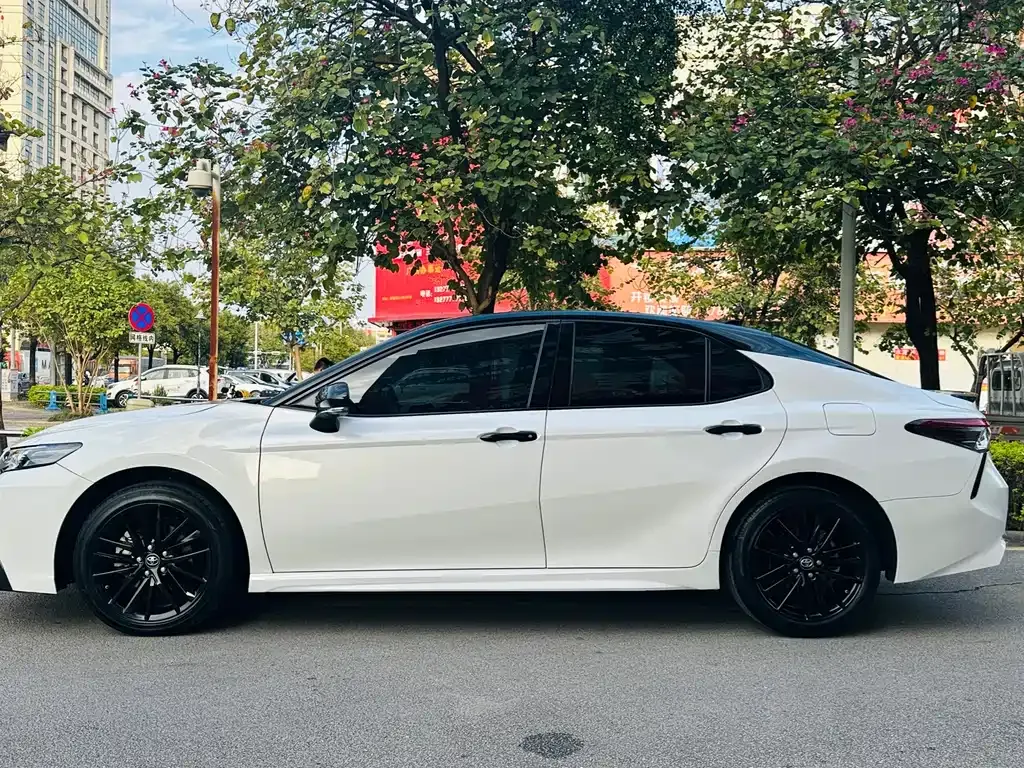 Toyota Camry 2022 из CN, фото 8