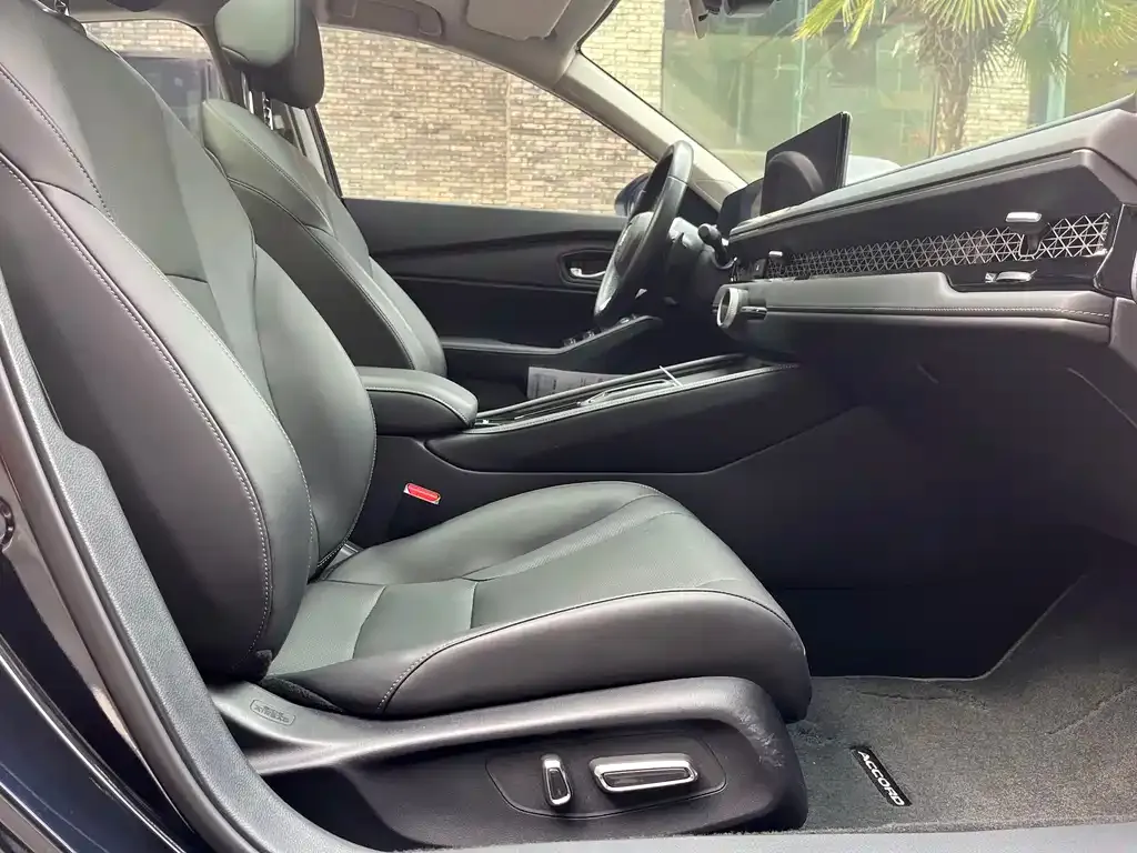 Honda Accord New Energy — фото 6