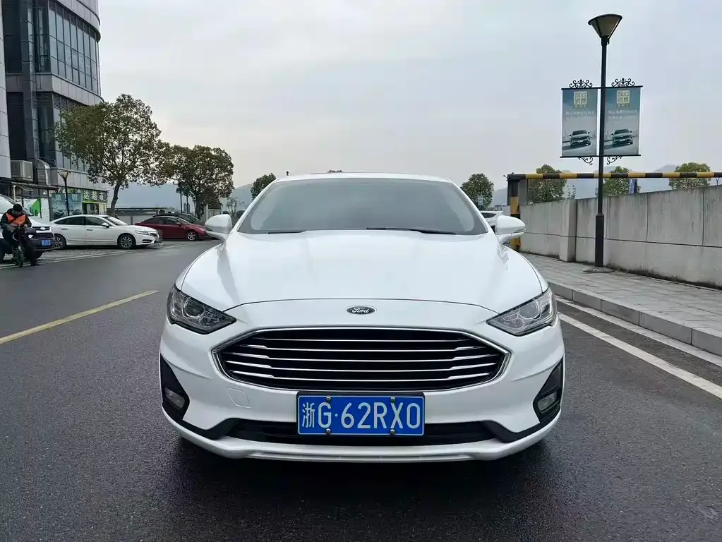 Ford Mondeo 2022 из CN, фото 8
