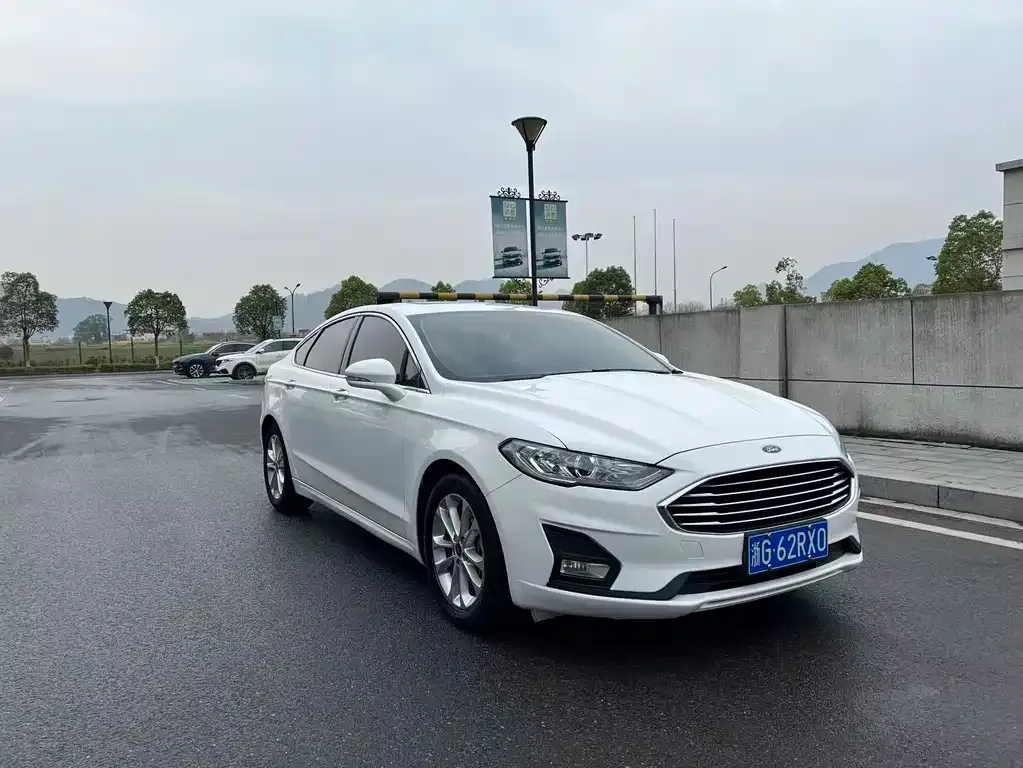 Ford Mondeo 2022 из CN, фото 5
