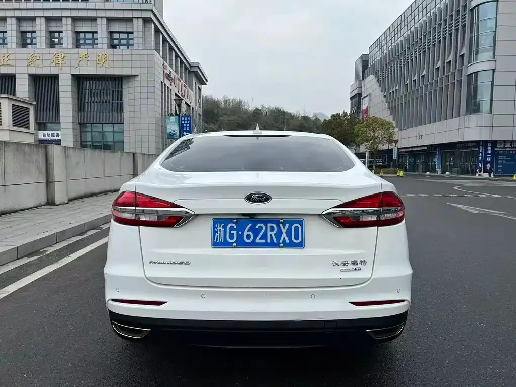 Ford Mondeo 2022 из CN, фото 9