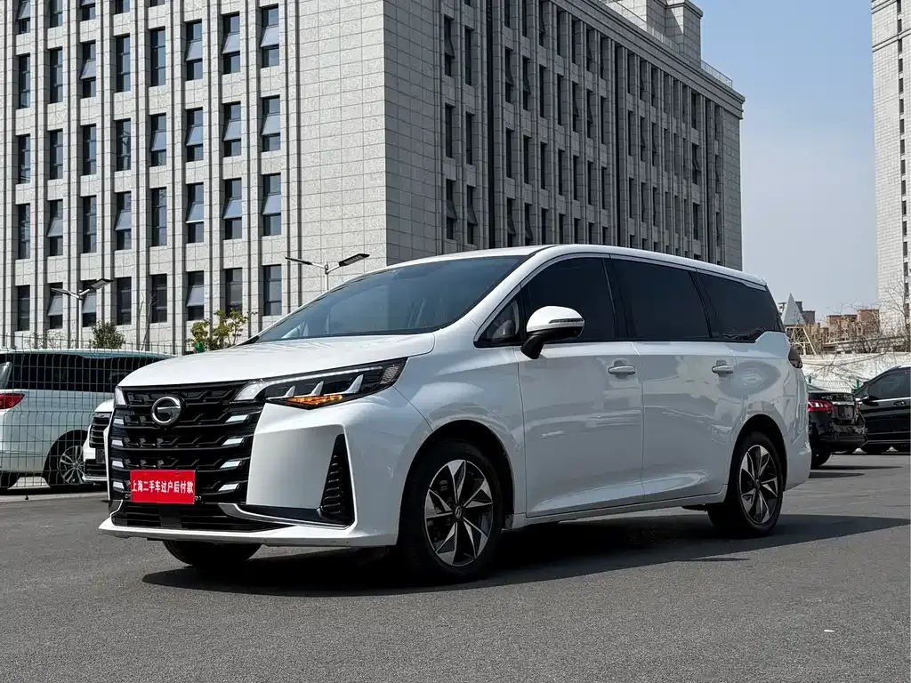 GAC Motor Trumpchi M6 — фото 9