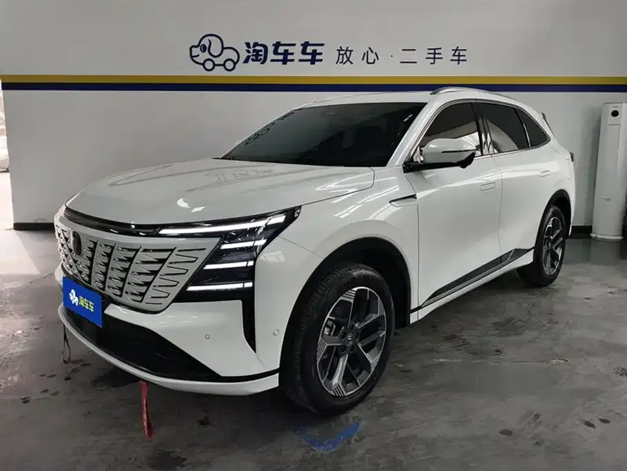 Changan CS75PLUS — фото 1