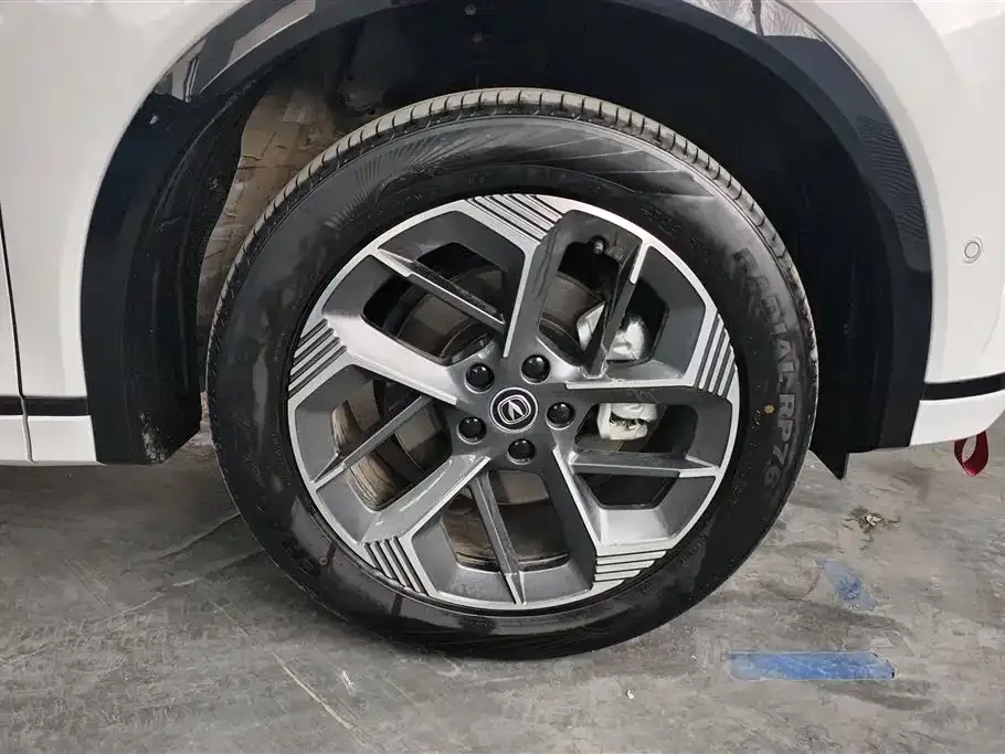 Changan CS75PLUS — фото 10