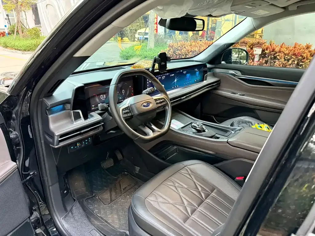 Ford Edge — фото 7