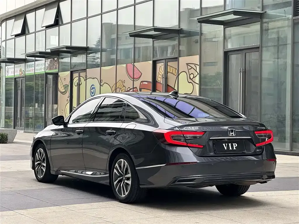 Honda Accord — фото 4