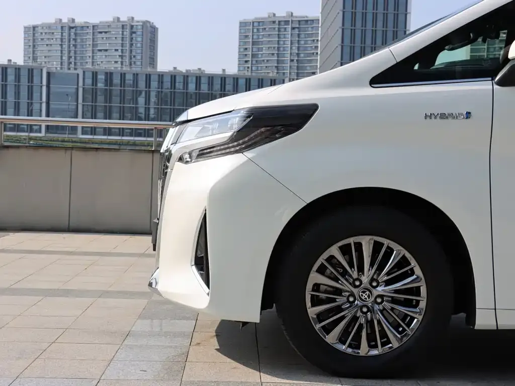 Toyota Alphard 2022 из CN, фото 8