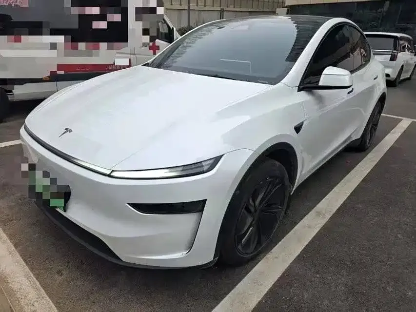 Tesla Model Y 2025 из CN, фото 1