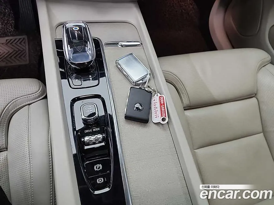 Volvo XC60 2021 из KR, фото 4
