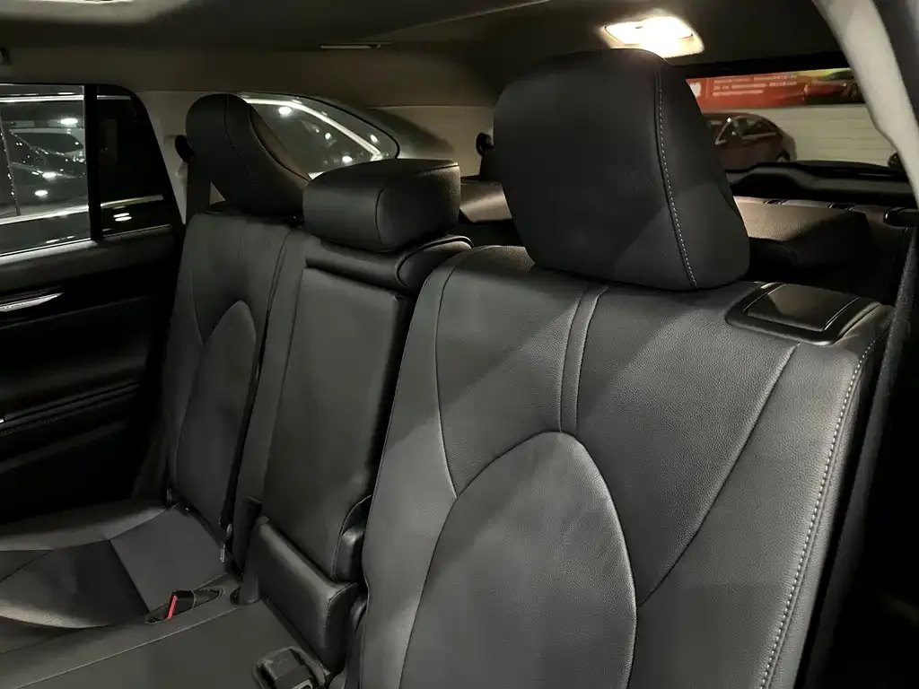 Toyota Highlander 2023 из CN, фото 6