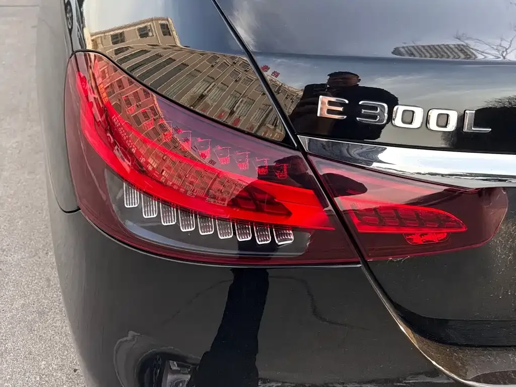 Mercedes-Benz E-Class 2022 из CN, фото 2
