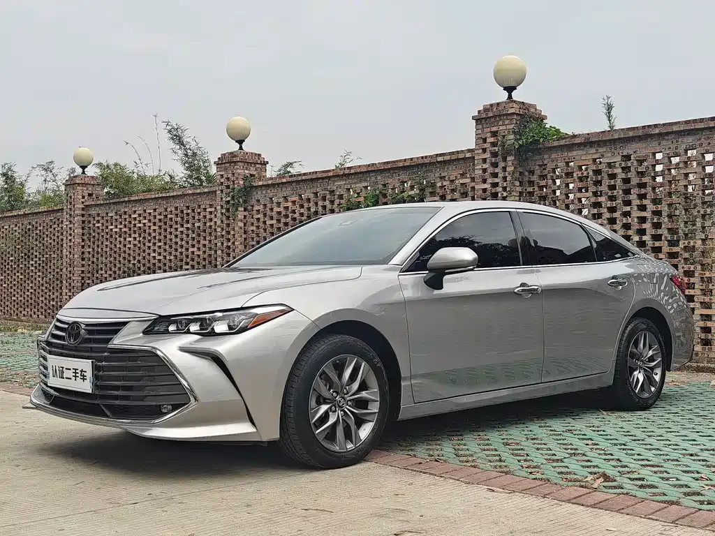 Toyota Avalon 2021 из CN, фото 1