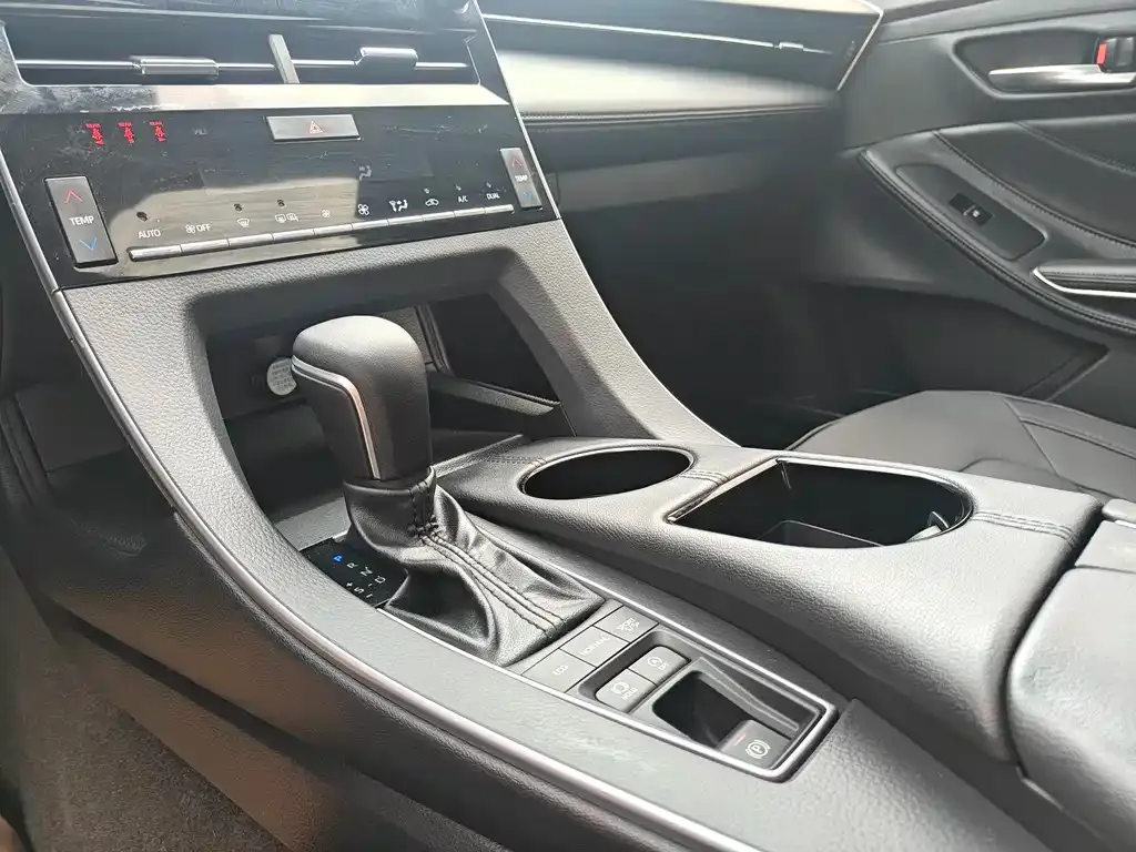 Toyota Avalon 2021 из CN, фото 6
