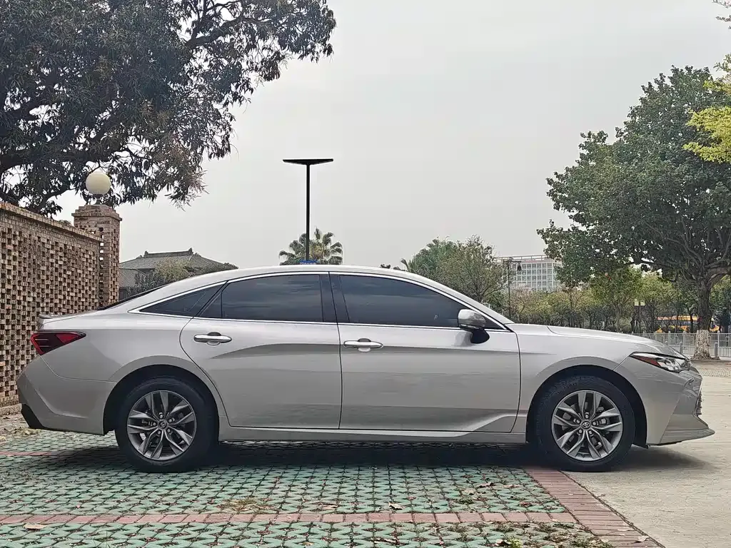 Toyota Avalon 2021 из CN, фото 10