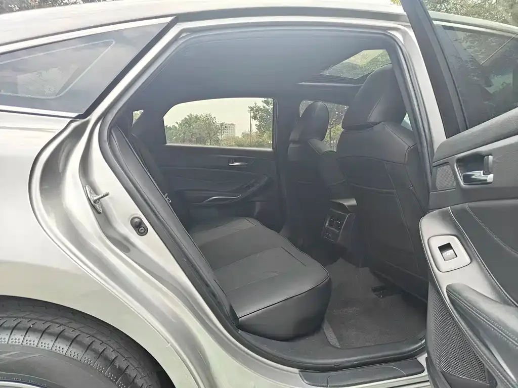 Toyota Avalon 2021 из CN, фото 7
