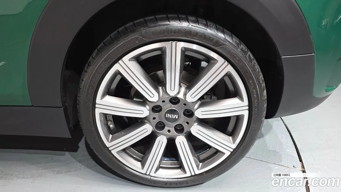 Mini Clubman 2023 из KR, фото 4