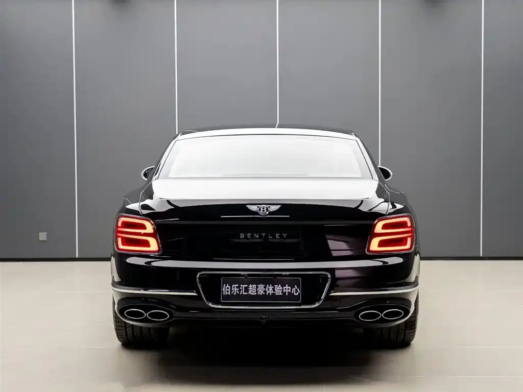 Bentley Flying Spur 2025 из CN, фото 5