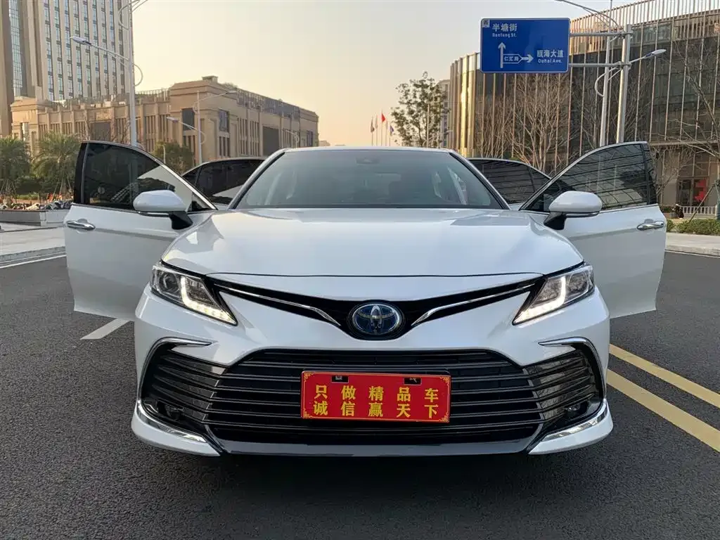 Toyota Camry 2022 из CN, фото 7