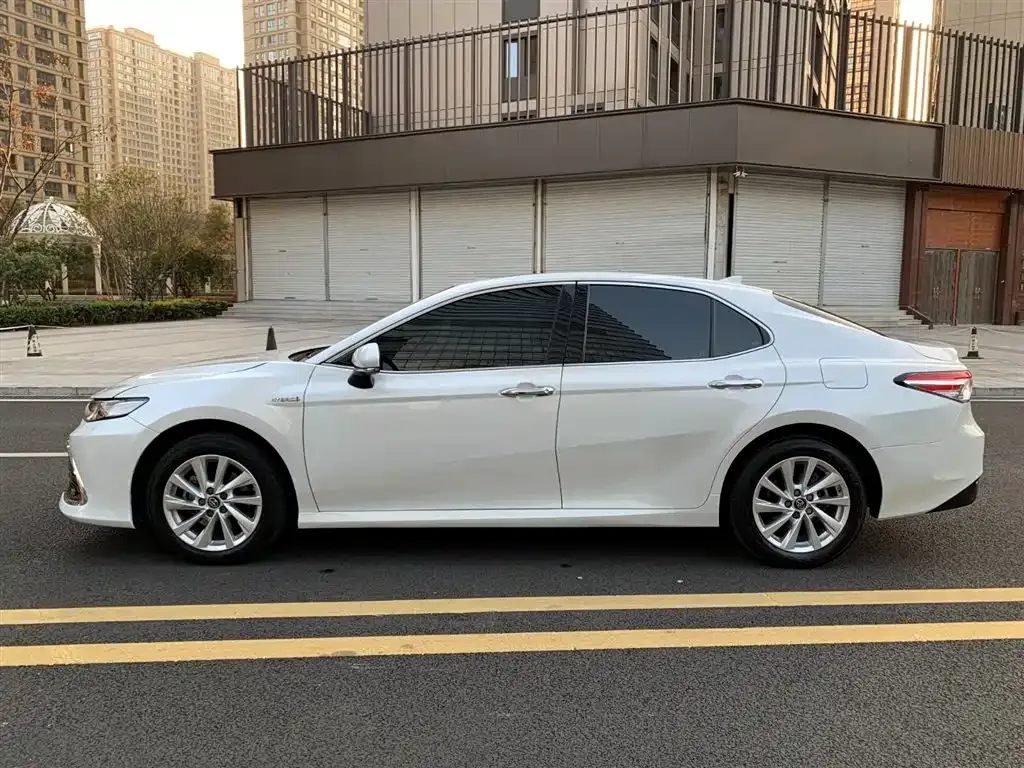 Toyota Camry 2022 из CN, фото 5