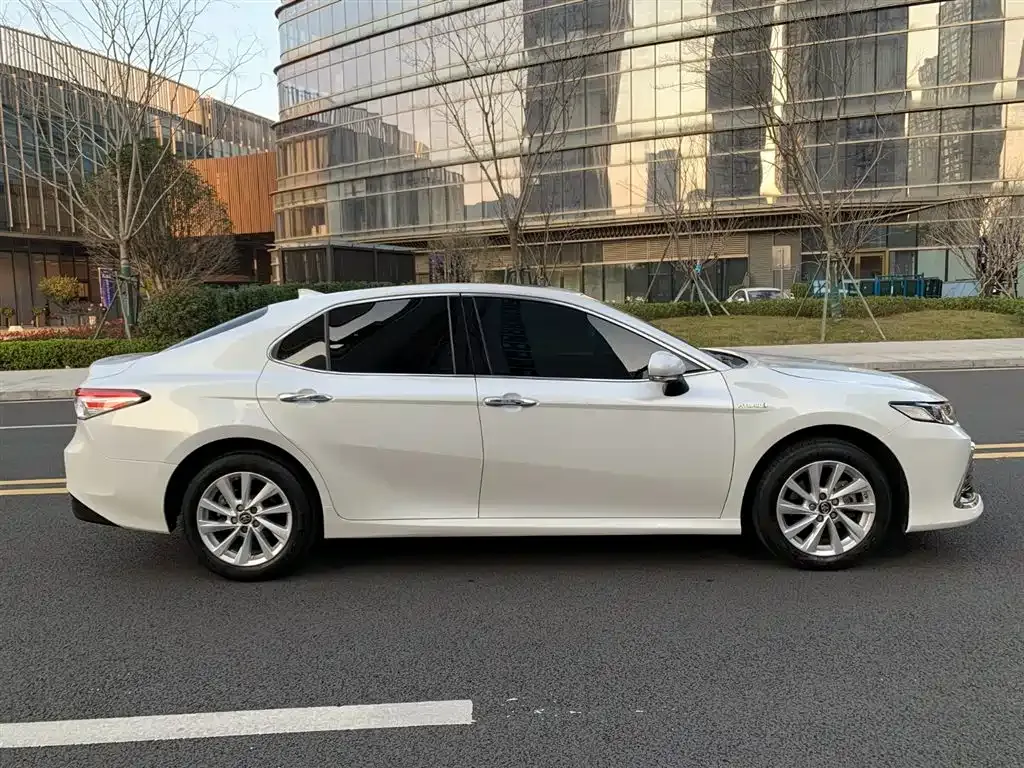 Toyota Camry 2022 из CN, фото 9