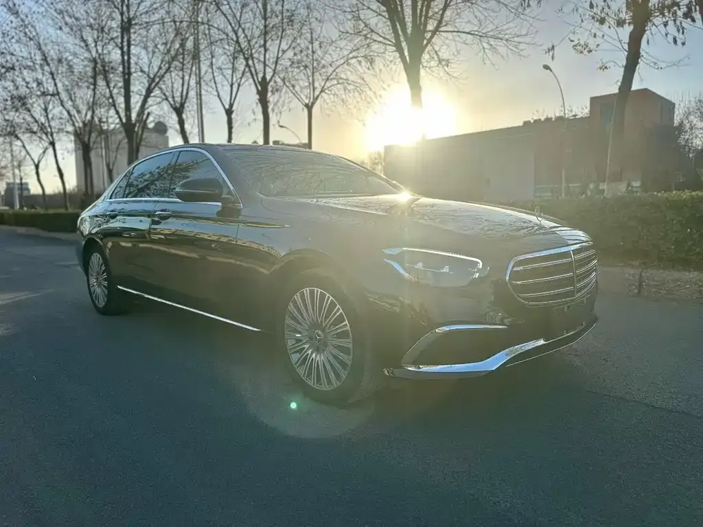 Mercedes-Benz E-Class 2023 из CN, фото 4