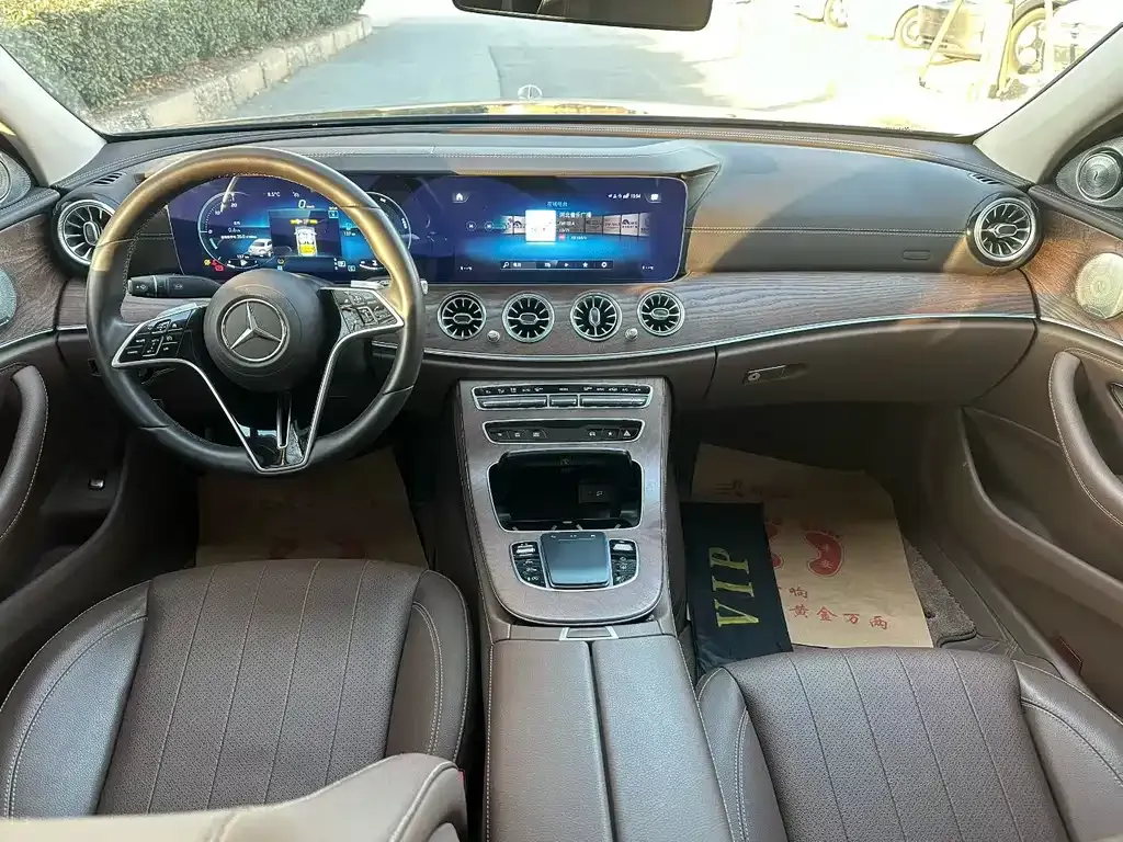 Mercedes-Benz E-Class 2023 из CN, фото 3