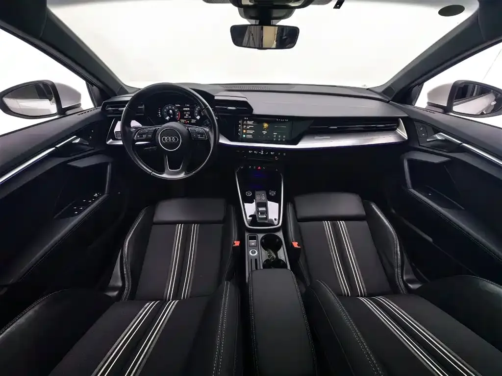 Audi A3 2023 из CN, фото 8