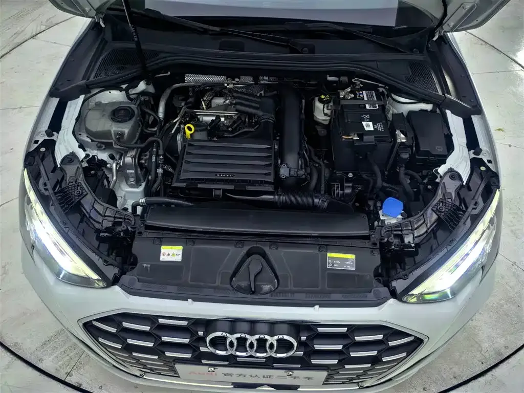 Audi A3 2023 из CN, фото 10