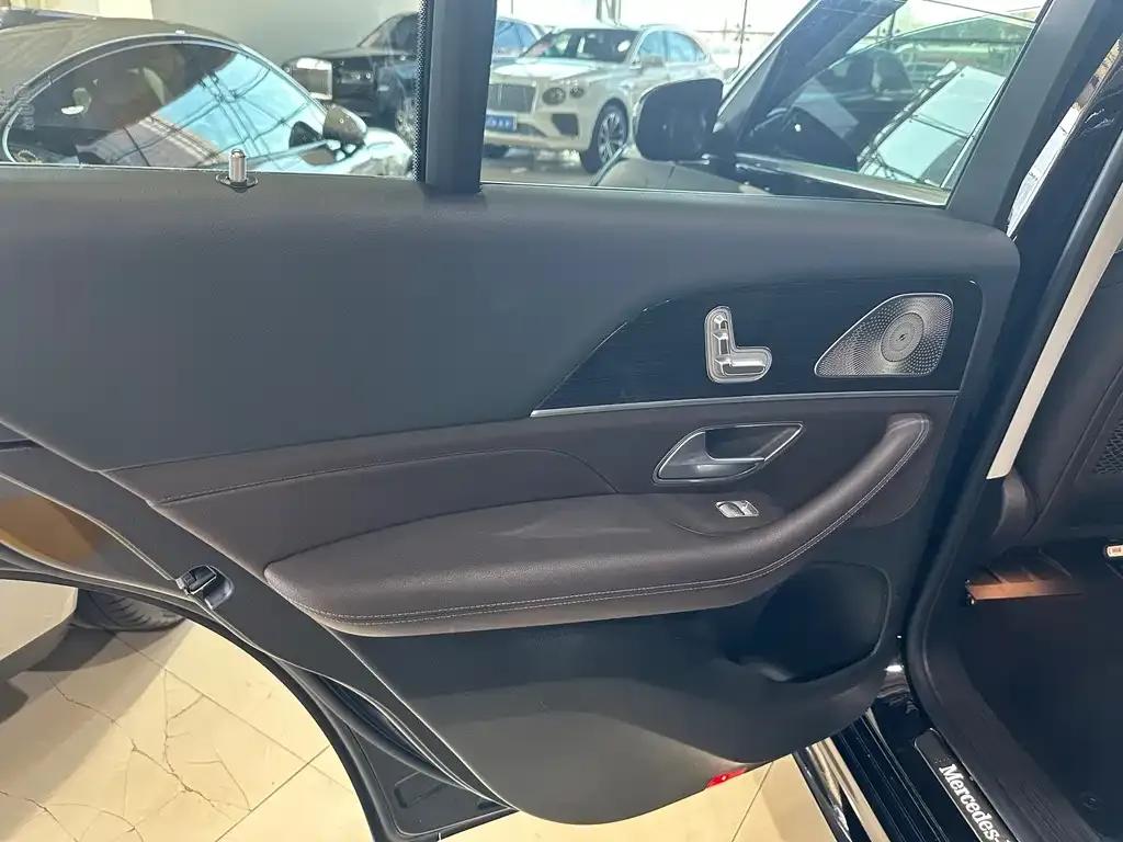Mercedes-Benz GLE 2023 из CN, фото 2