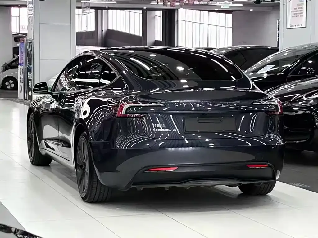 Tesla Model 3 2024 из CN, фото 7