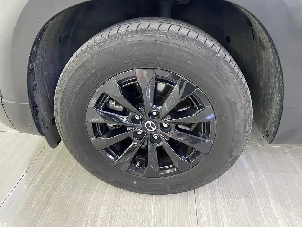 Mazda CX-50 2023 из CN, фото 2