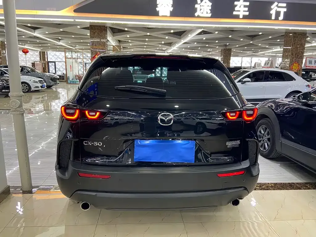 Mazda CX-50 2023 из CN, фото 4