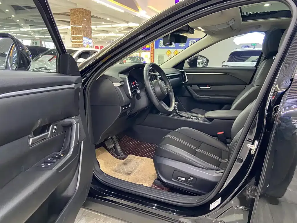 Mazda CX-50 2023 из CN, фото 6