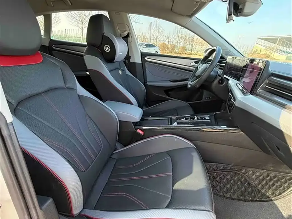 Volkswagen Lamando 2022 из CN, фото 6
