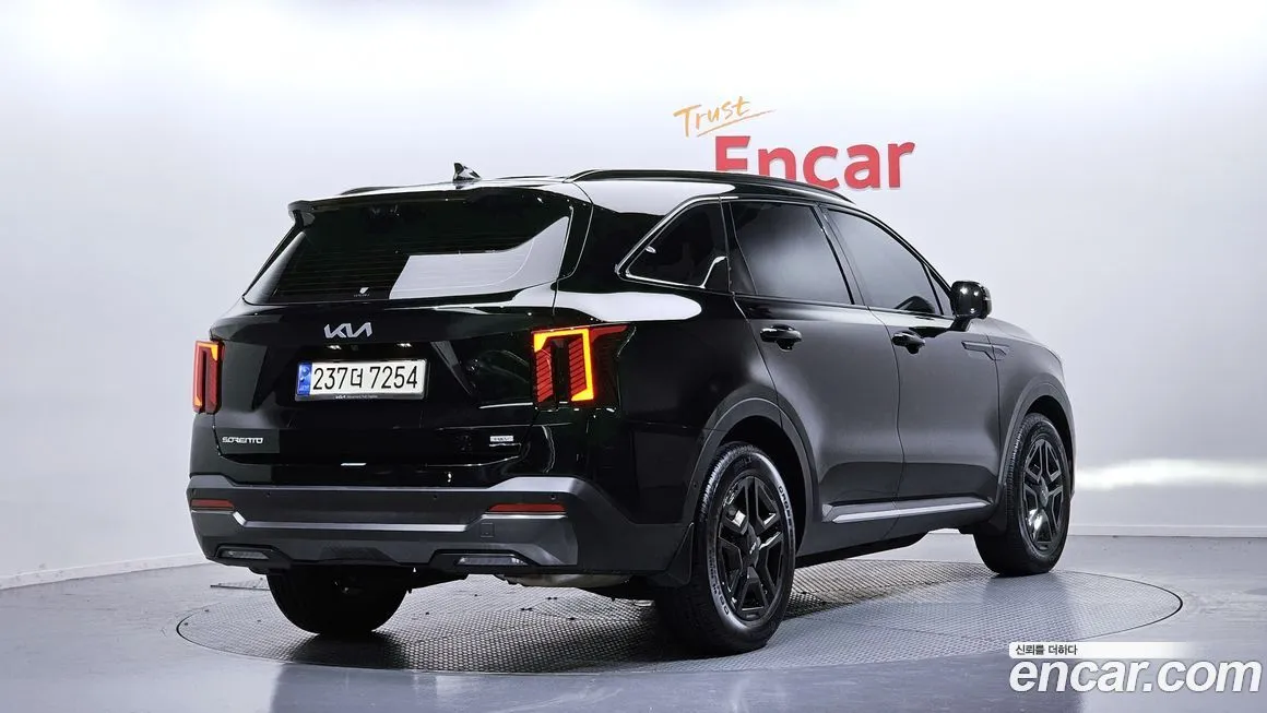 Kia Sorento — фото 4