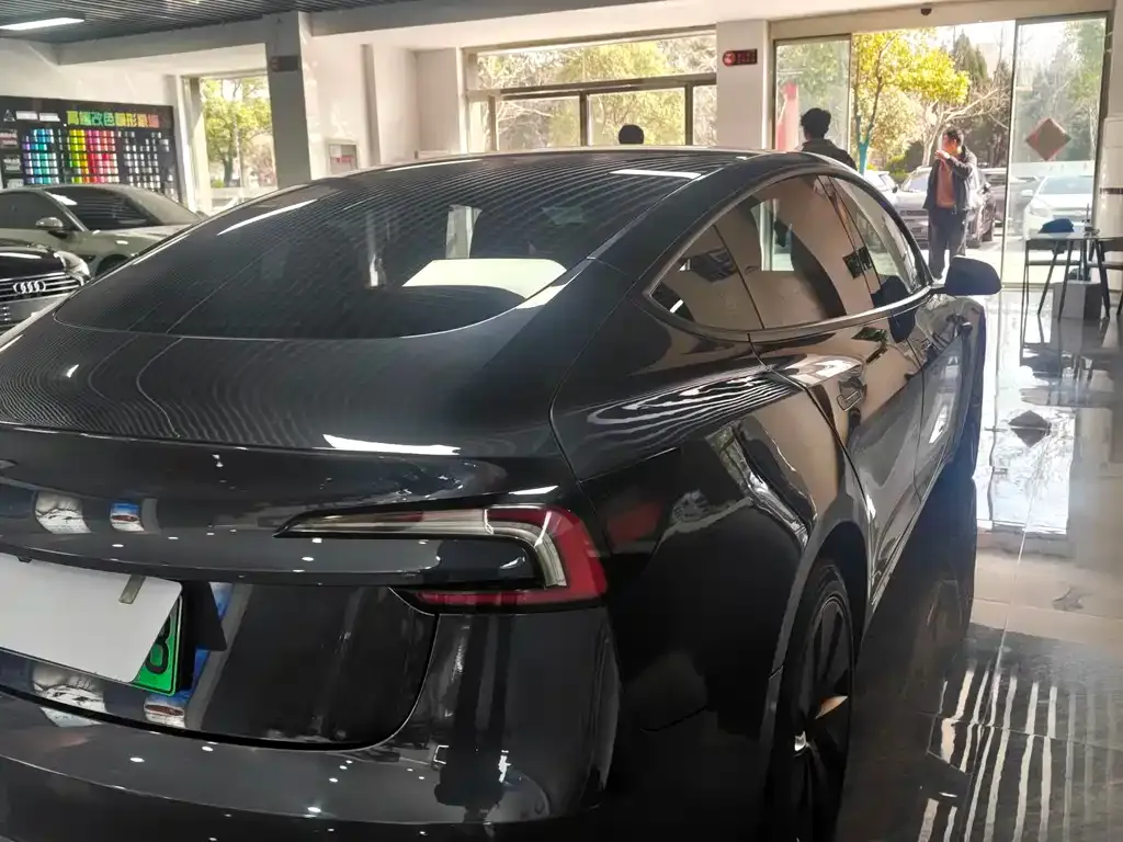 Tesla Model 3 2025 из CN, фото 2