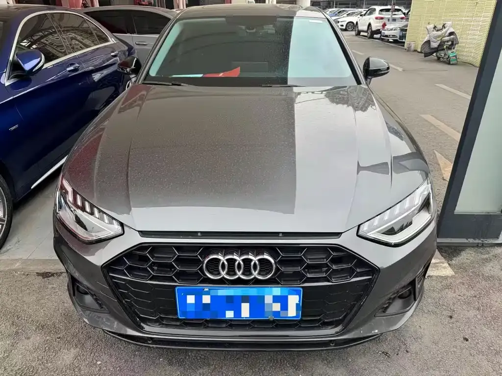 Audi A4L 2022 из CN, фото 7