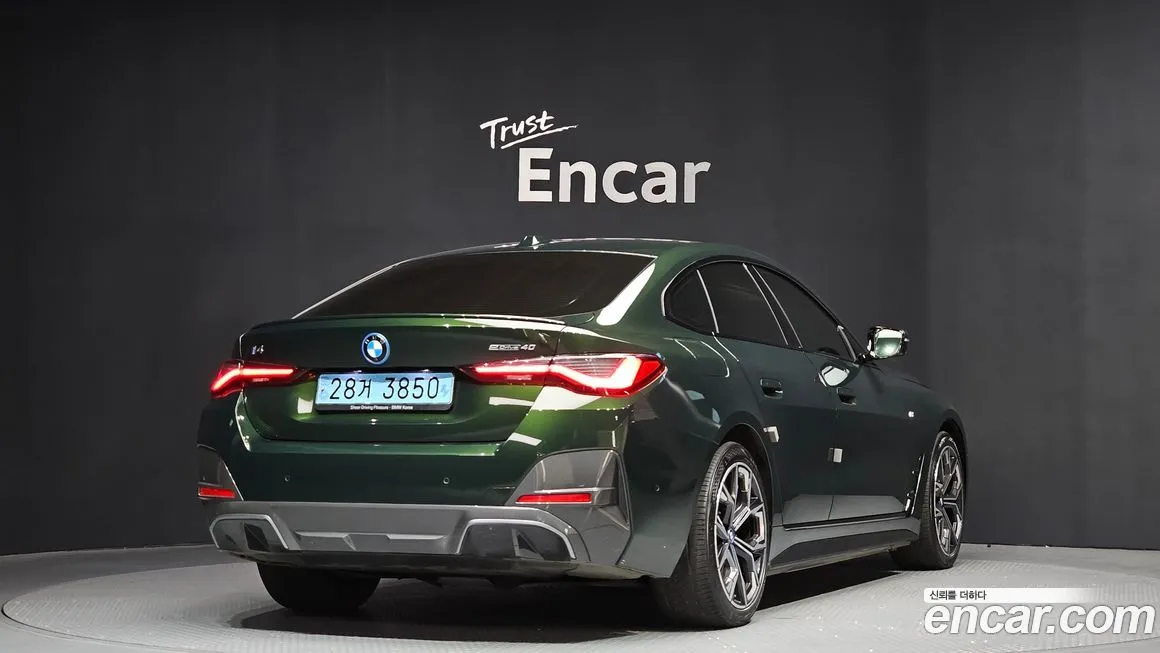 BMW i4 2022 из KR, фото 4