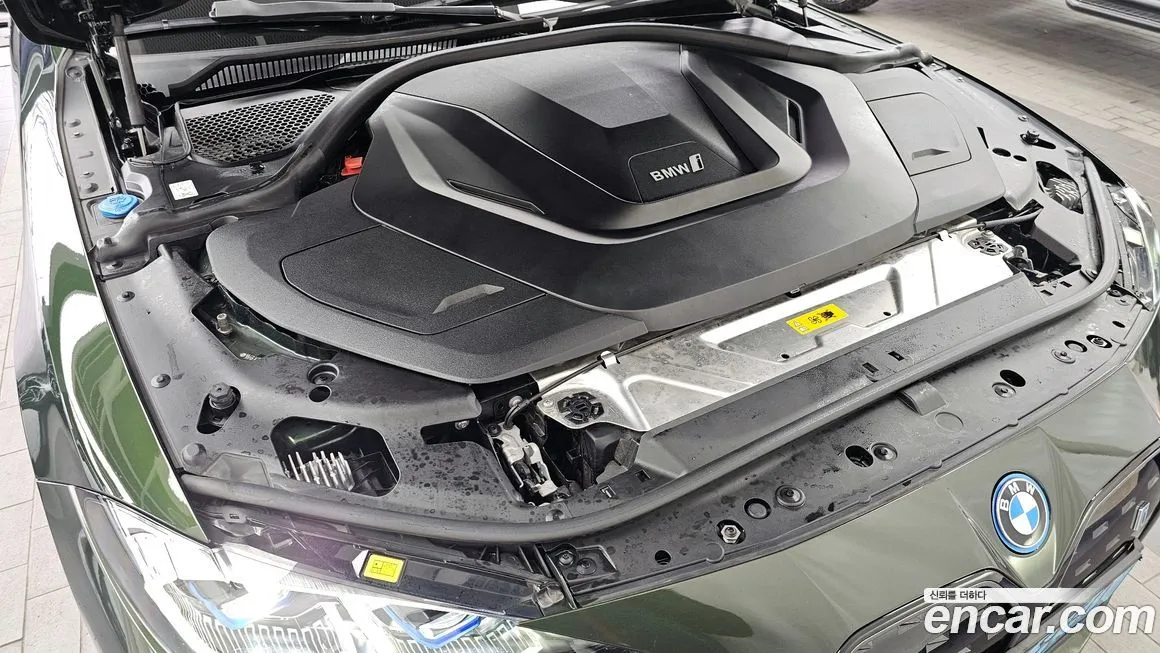 BMW i4 2022 из KR, фото 7