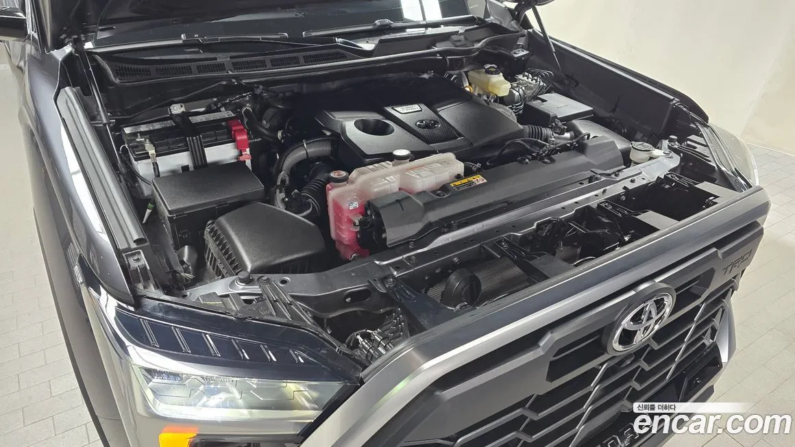 Toyota Tundra 2022 из KR, фото 8
