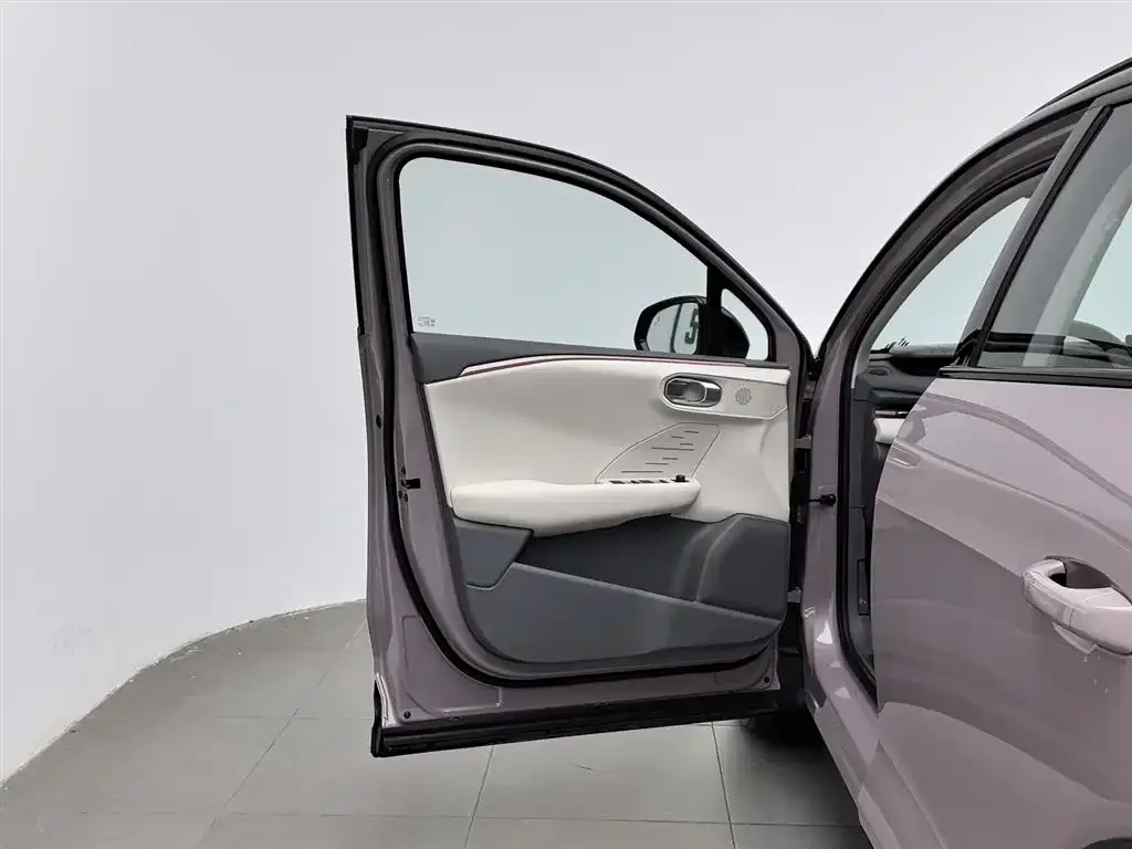 Lynk & Co 06 EM-P 2023 из CN, фото 3