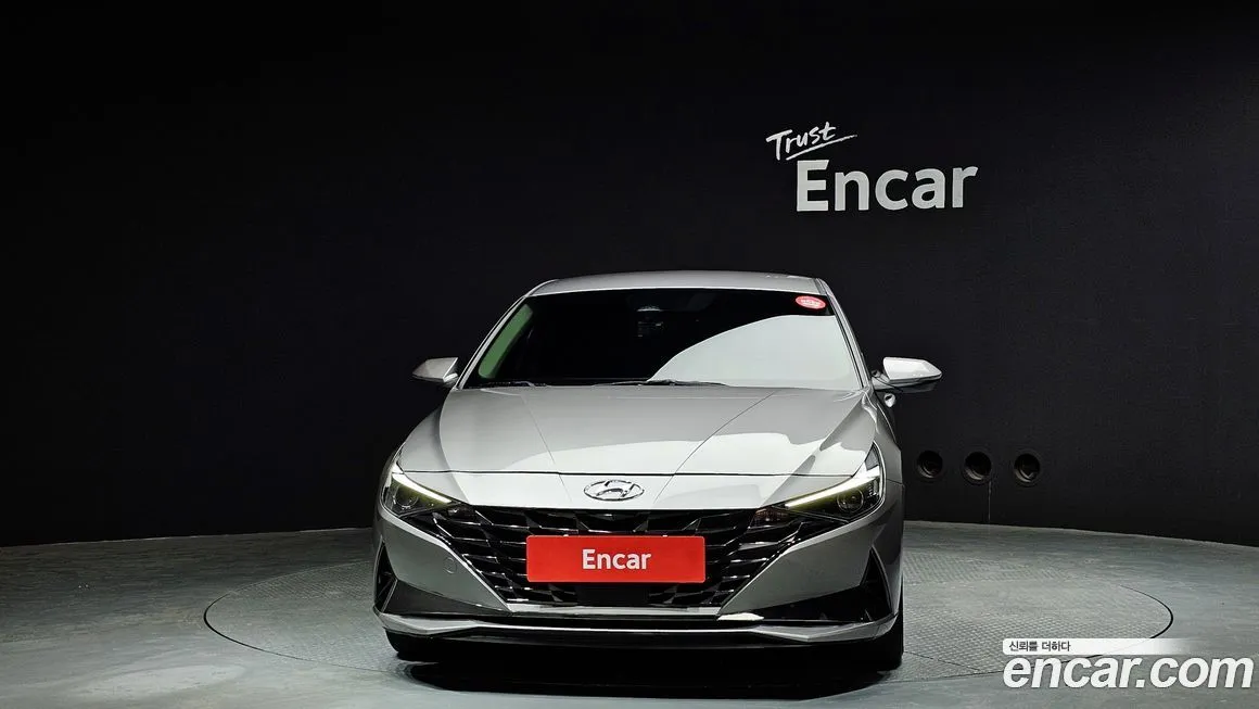 Hyundai AVANTE — фото 3