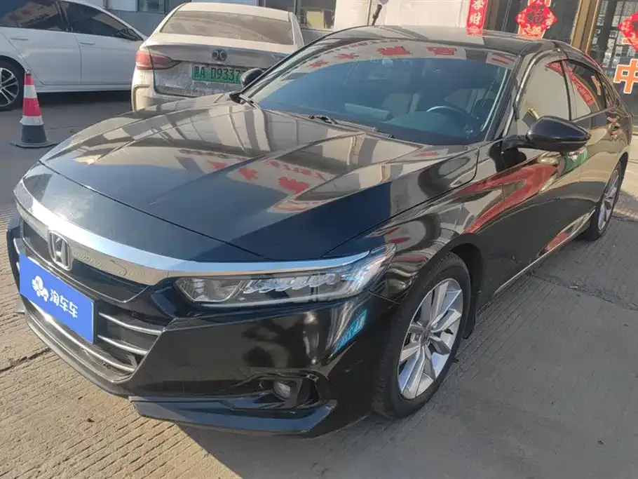 Honda Accord — фото 1