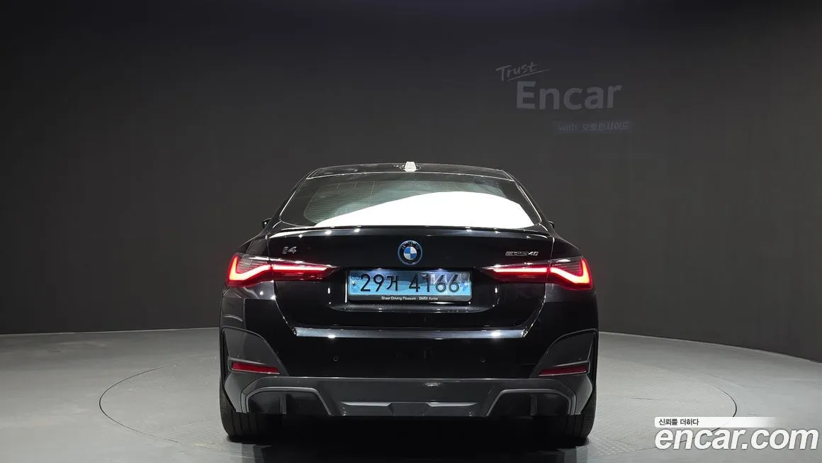 BMW i4 2023 из KR, фото 2