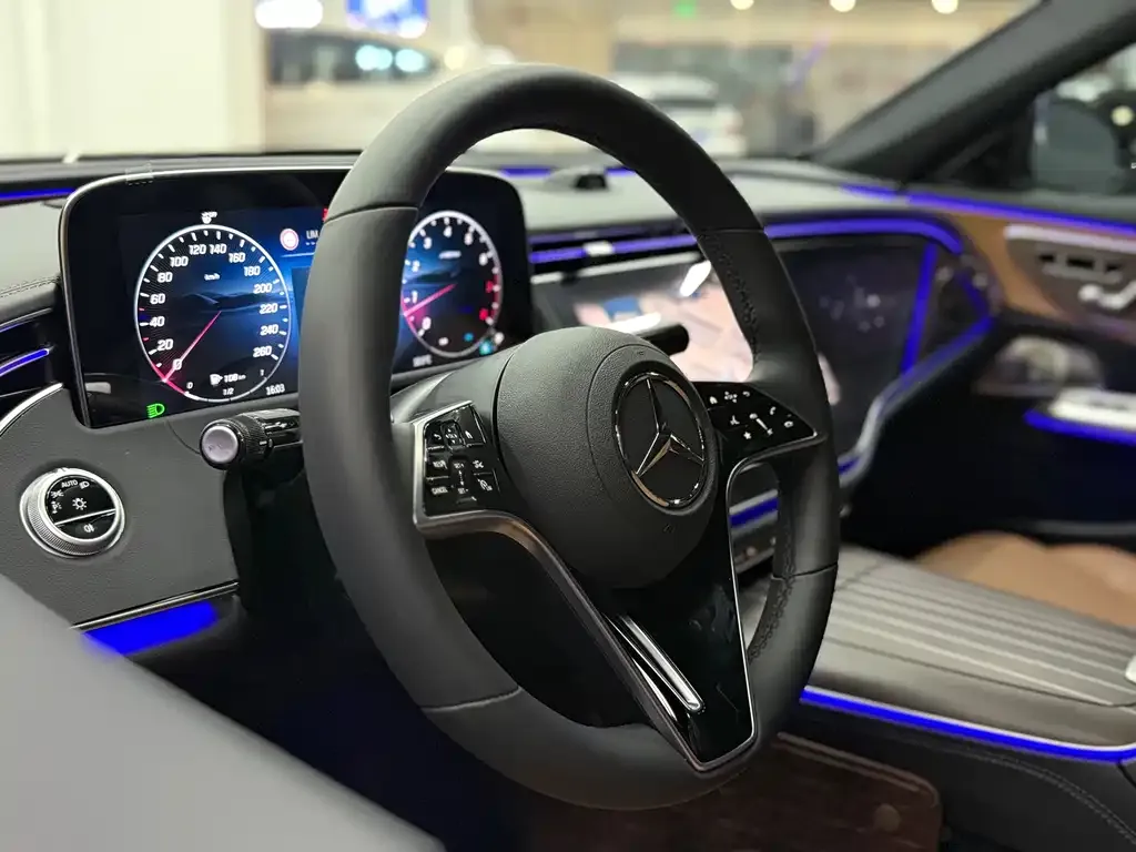 Mercedes-Benz E-Class 2026 из CN, фото 2