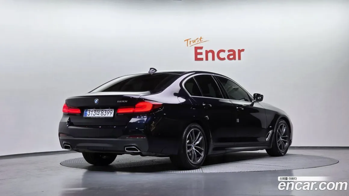 BMW 5-Series 2022 из KR, фото 2