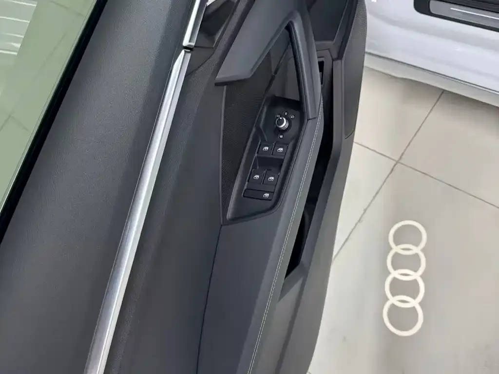Audi A3 2022 из CN, фото 4