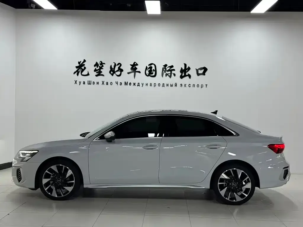 Audi A3 2022 из CN, фото 10