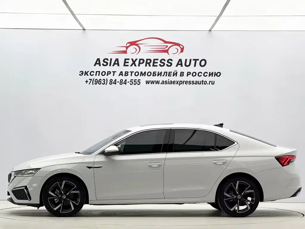 Skoda Octavia 2023 из CN, фото 4